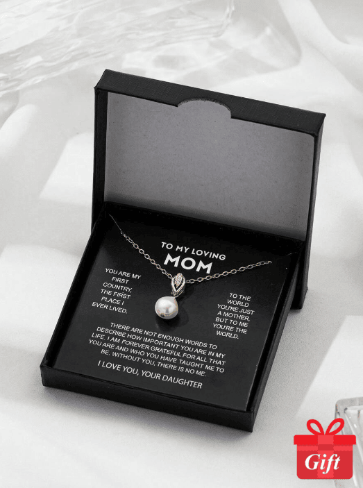 Lucky Clover Necklace: Stylish Gift for Mom - Image 4
